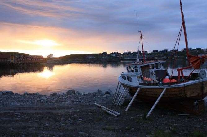 Adventure Camp - Mehamn Hotell Eksteriør bilde